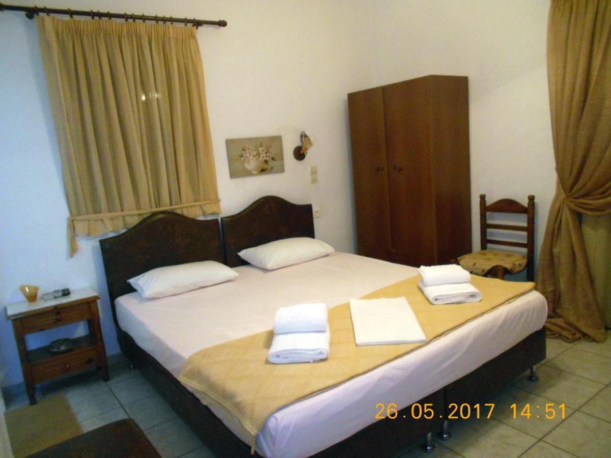 Aspous Studios And Rooms Skyros Exterior photo