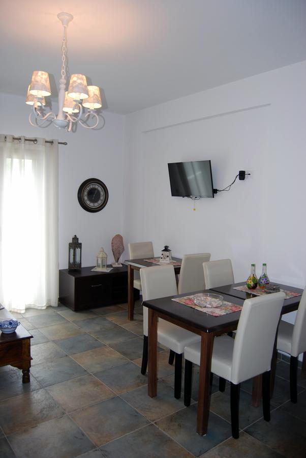 Aspous Studios And Rooms Skyros Exterior photo